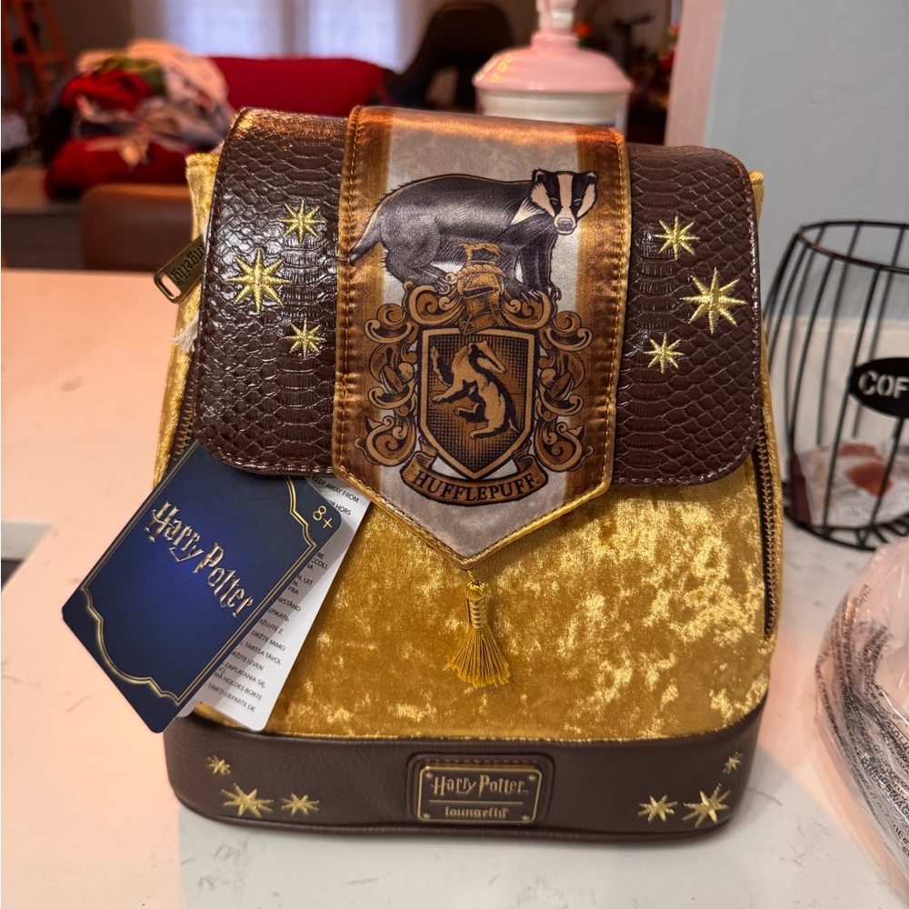 Loungefly Harry Potter Hufflepuff Banner Velvet Mini Backpack